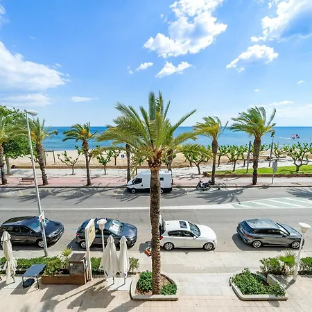 Pelicano Apartmán Cambrils
